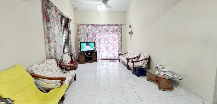 Taman Megah Ria – 1.5 Storey Semi Detached House – FOR SALE