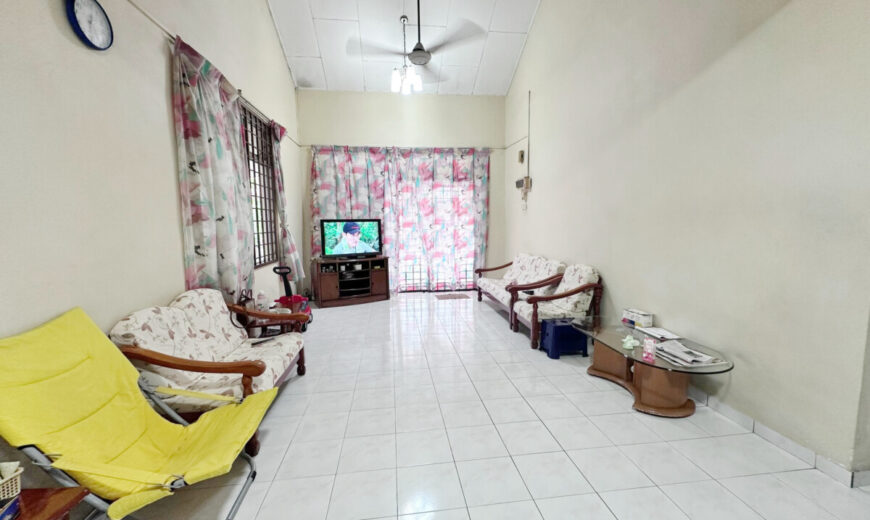 Taman Megah Ria – 1.5 Storey Semi Detached House – FOR SALE