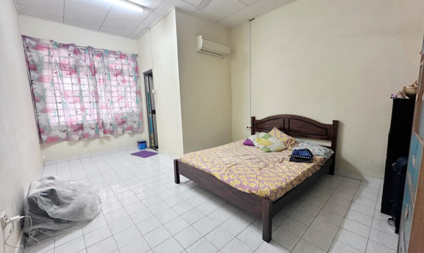 Taman Megah Ria – 1.5 Storey Semi Detached House – FOR SALE