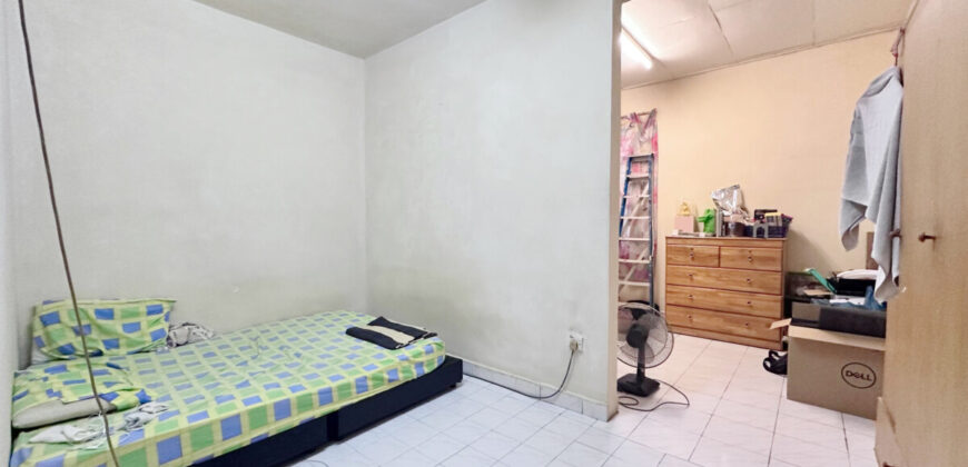Taman Megah Ria – 1.5 Storey Semi Detached House – FOR SALE