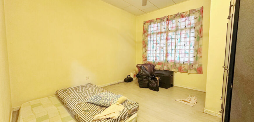Taman Megah Ria – 1.5 Storey Semi Detached House – FOR SALE