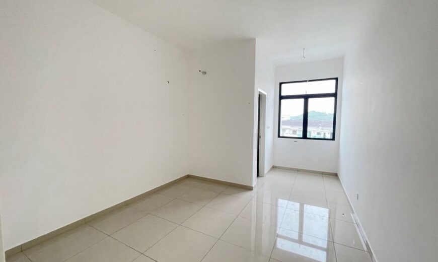 Taman Desa Tebrau – 2 Storey End Lot Terrace House – FOR SALE